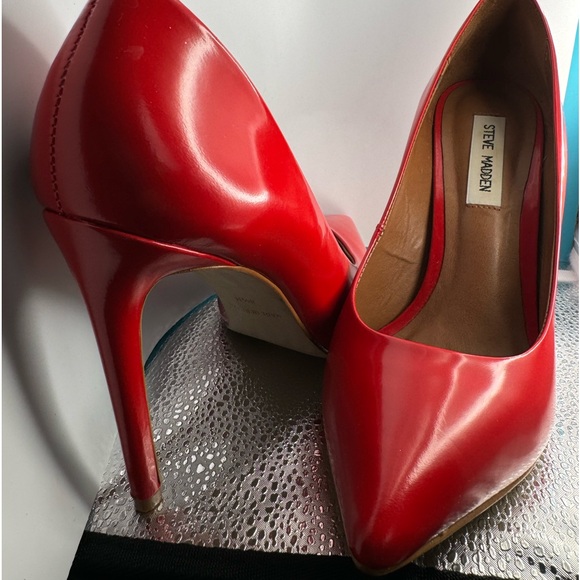 Steve Madden High 4” Heels - Picture 8 of 11